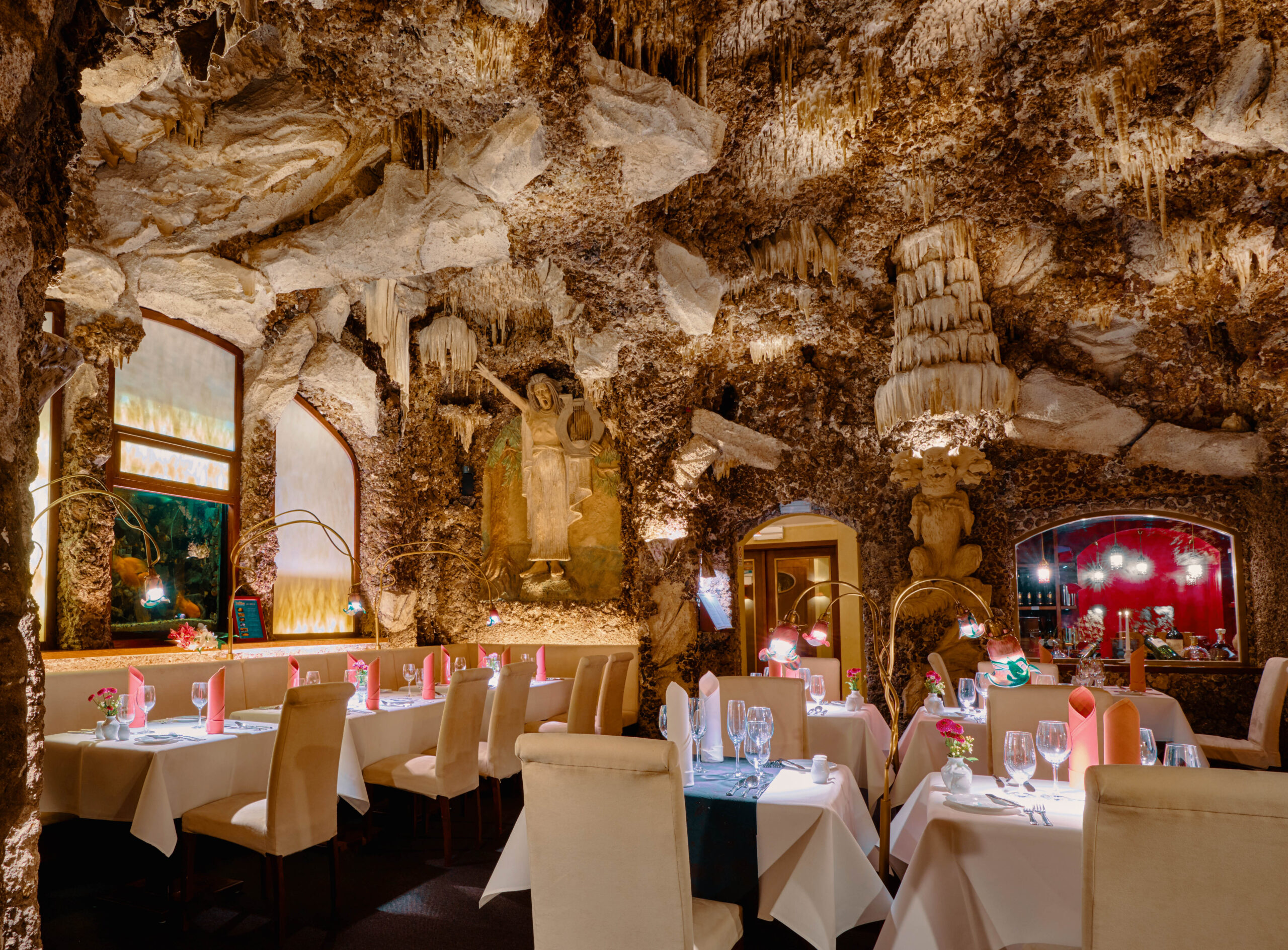 Večeře pod krápníky v TRITON Restaurantu