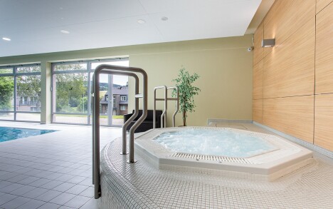 Orlické hory v Hotelu Říčky *** se snídaněmi formou bufetu, bazénem, vířivkou a saunou + láhev vína a slevy - Obrázek 6