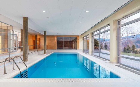 Orlické hory v Hotelu Říčky *** se snídaněmi formou bufetu, bazénem, vířivkou a saunou + láhev vína a slevy - Obrázek 2