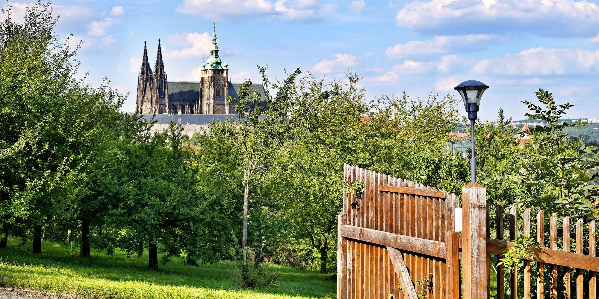 Tříchodové menu s krásným výhledem na Prahu pro dva - Obrázek 3