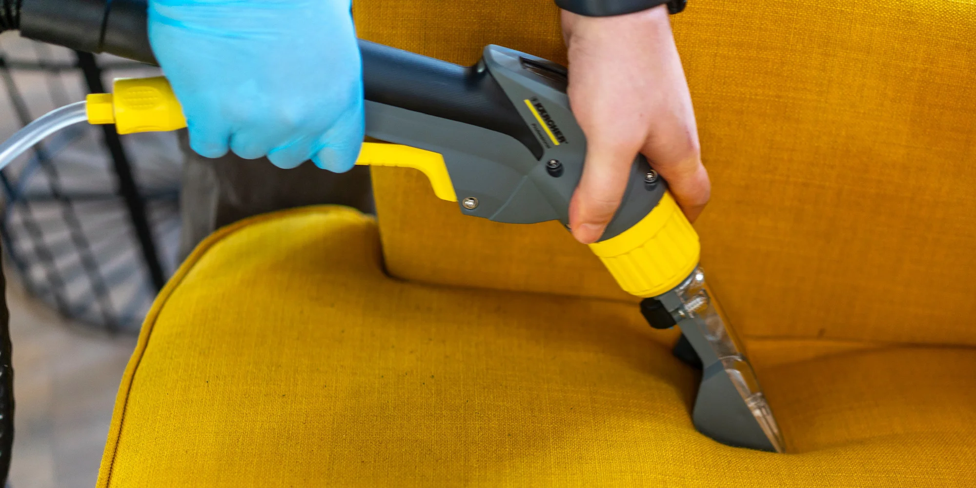 Profesionální čištění sedaček i koberců do 50 m²