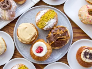 Mini koblihy a donuty z vyhlášené Koblihy: 2-18 ks