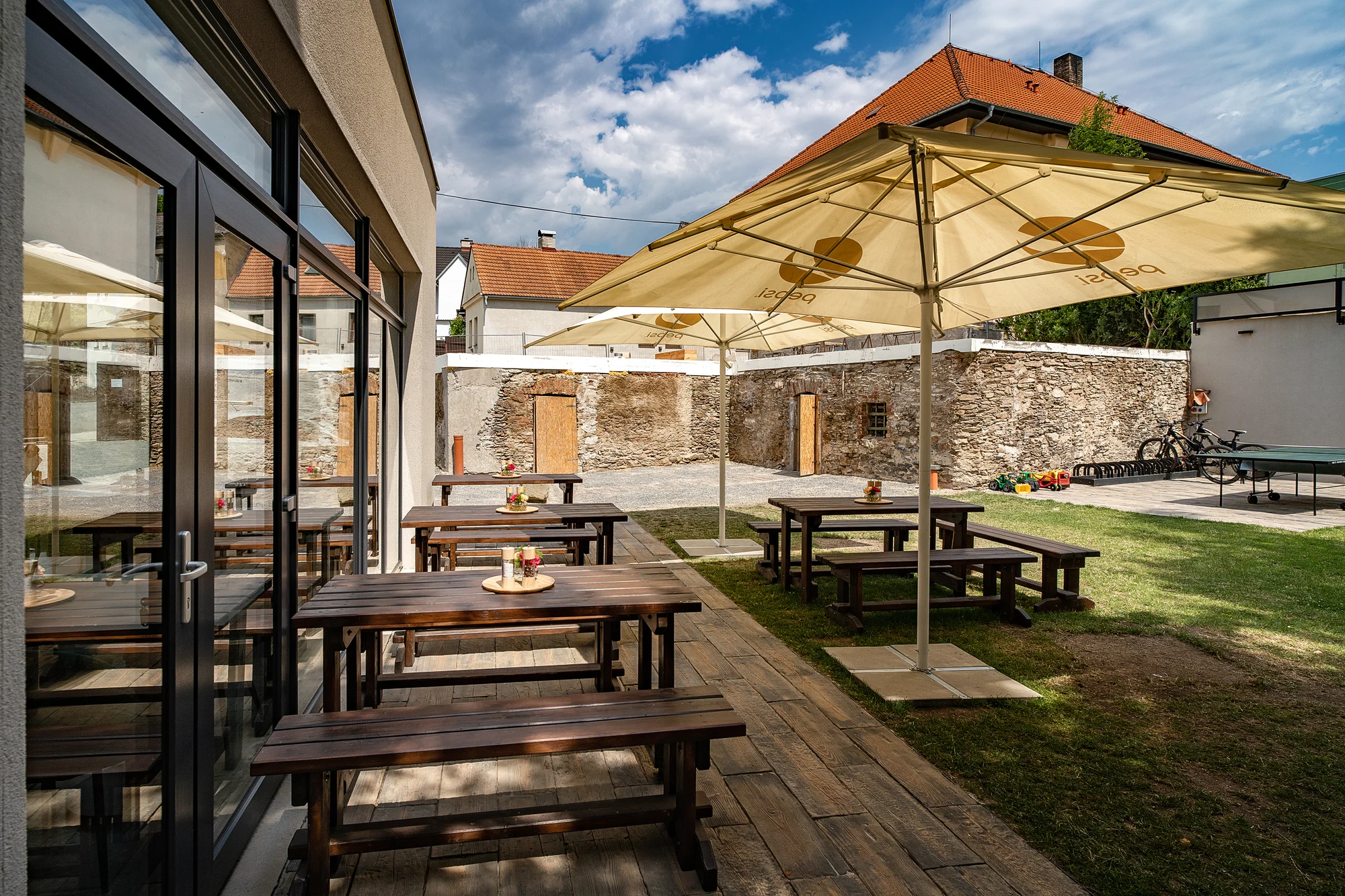 Pohoda na jihu Čech se snídaněmi, bazénem i wellness - Obrázek 8