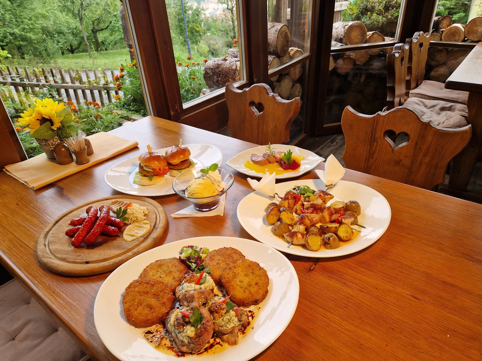 Tříchodové menu s krásným výhledem na Prahu pro dva - Obrázek 4