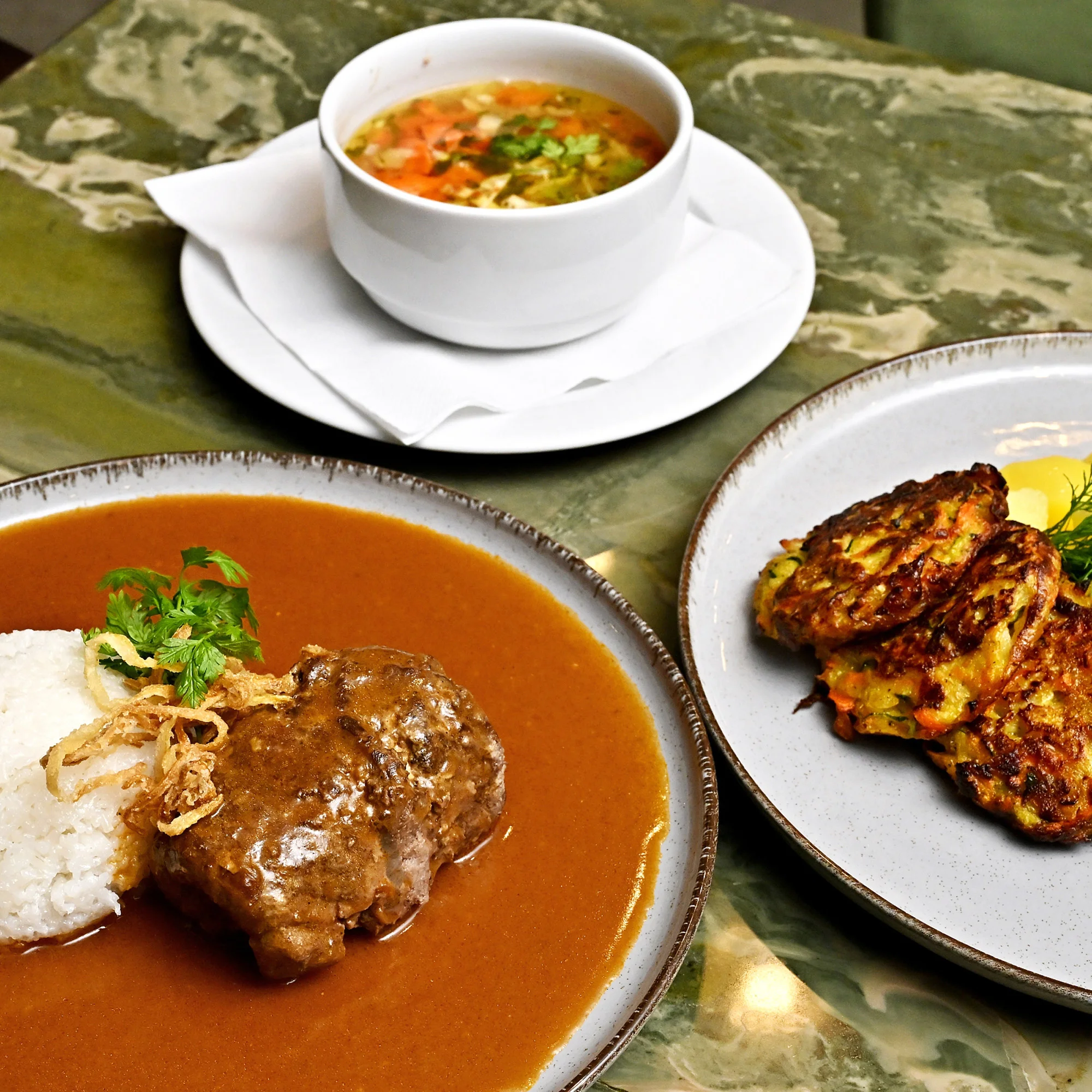 Voucher do kavárny Lucerna: 300 Kč, 500 Kč i 1000 Kč - Obrázek 2