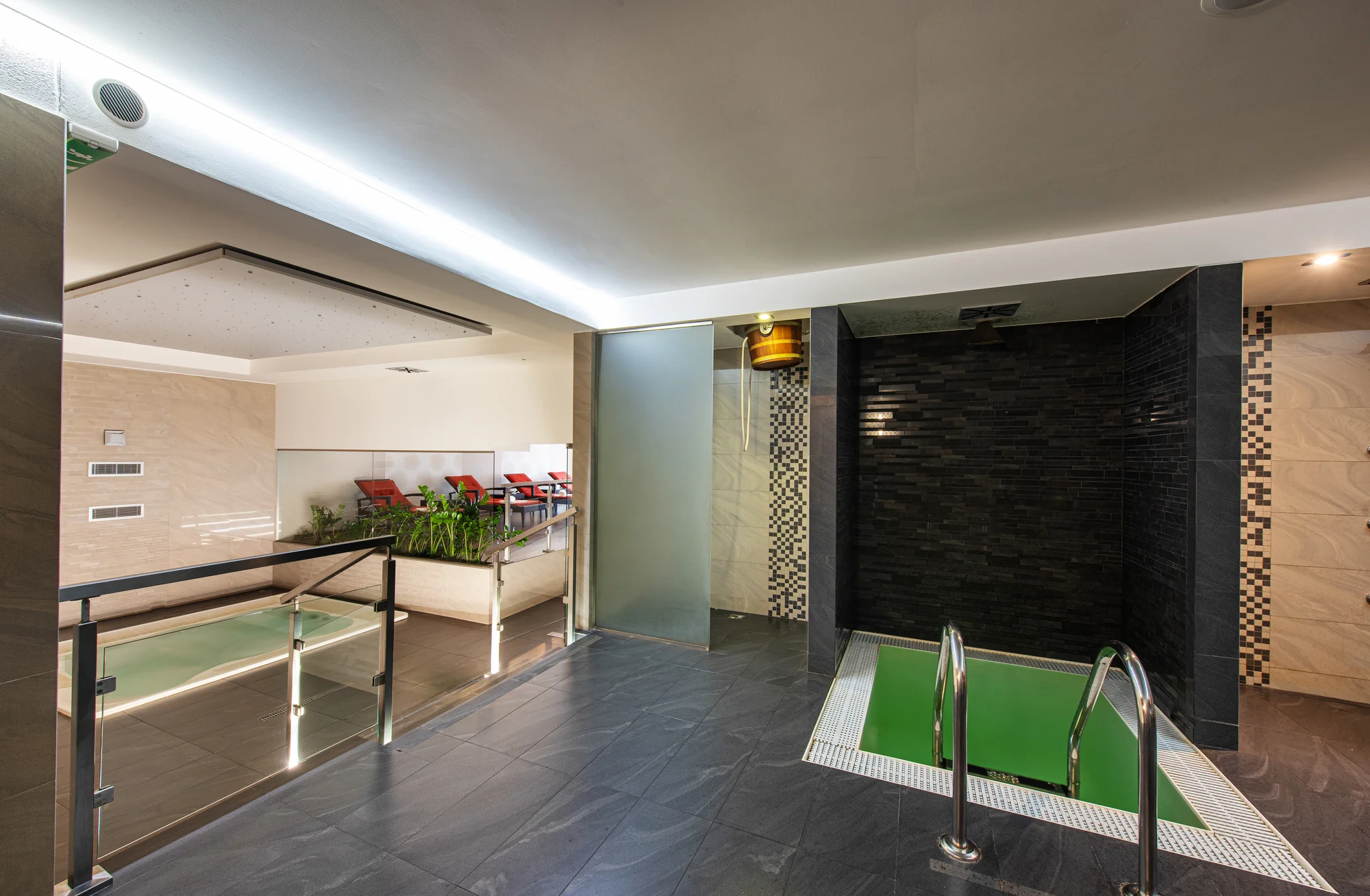 Relax pod Vysokými Tatrami: snídaně i wellness - Obrázek 11