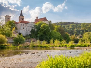 Pobyt v Posázaví: česká kuchyně a výlety