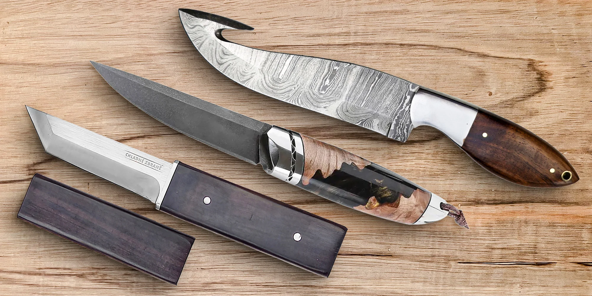 Nože z damaškové oceli: japonský, lovecký i zavírací