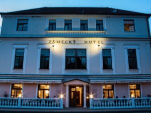 Vranov nad Dyjí jen 1 km od zámku: Dovolená v Grandhotelu Sluchátko *** s polopenzí + parkování zdarma