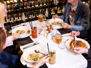 Polední menu v restauraci Talíř