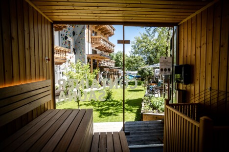 Tyrolsko u jezera Achensee v Alpenhotelu Tyrol **** se snídaněmi, wellness a místní dopravou + welcome drink - Obrázek 9