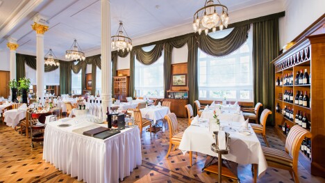 NP Černý les u růžové stezky a výletních cílů: Hotel Palmenwald Schwarzwaldhof se snídaní, bazénem a saunami - Obrázek 2