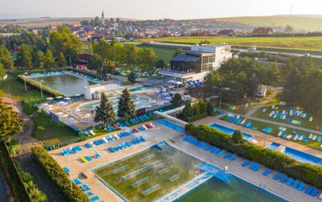 Vrbov u termálního koupaliště a blízko Vysokých Tater v Hotelu Galica *** s polopenzí + vstup do Thermal Parku - Obrázek 2