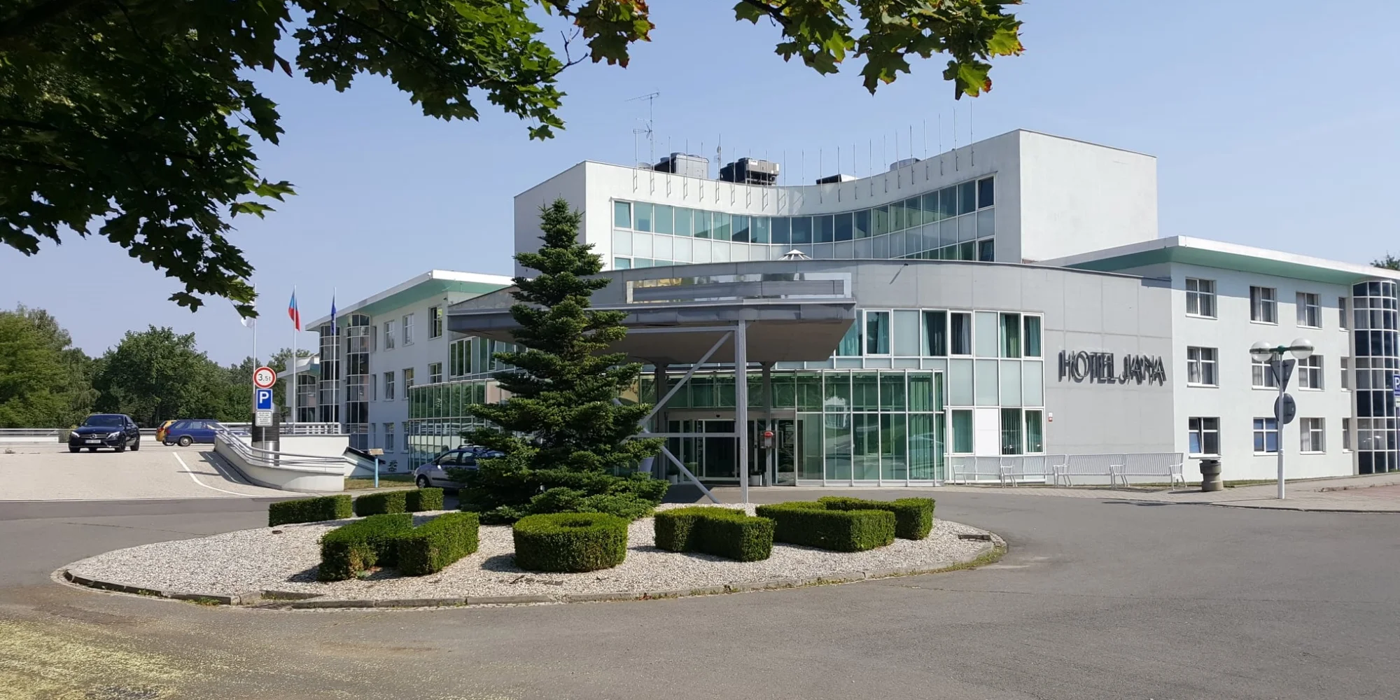 4* pobyt s jídlem, wellness i bazénem v krajině UNESCO - Obrázek 4