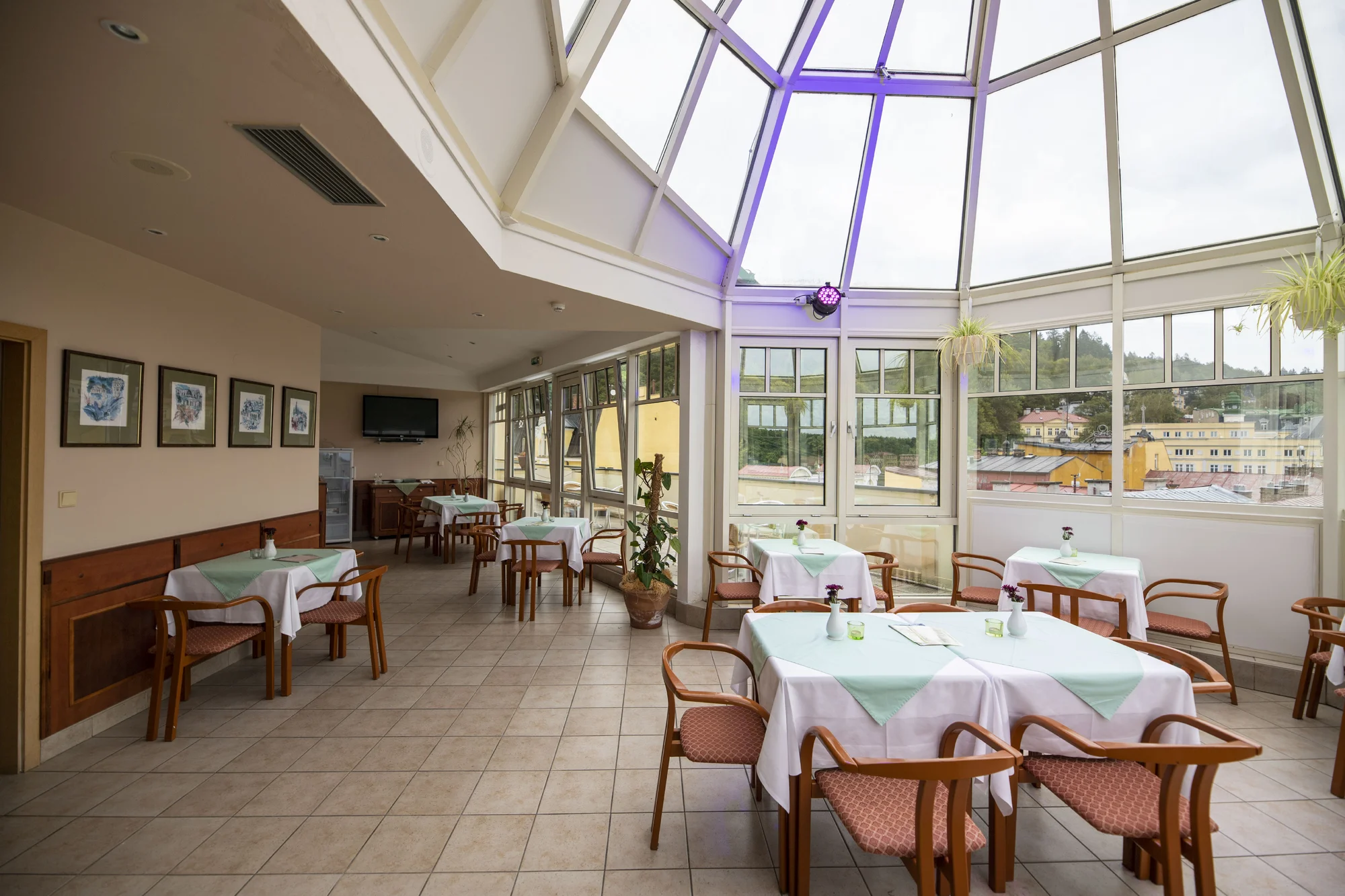 Mariánské Lázně: snídaně či polopenze i wellness balíček - Obrázek 8