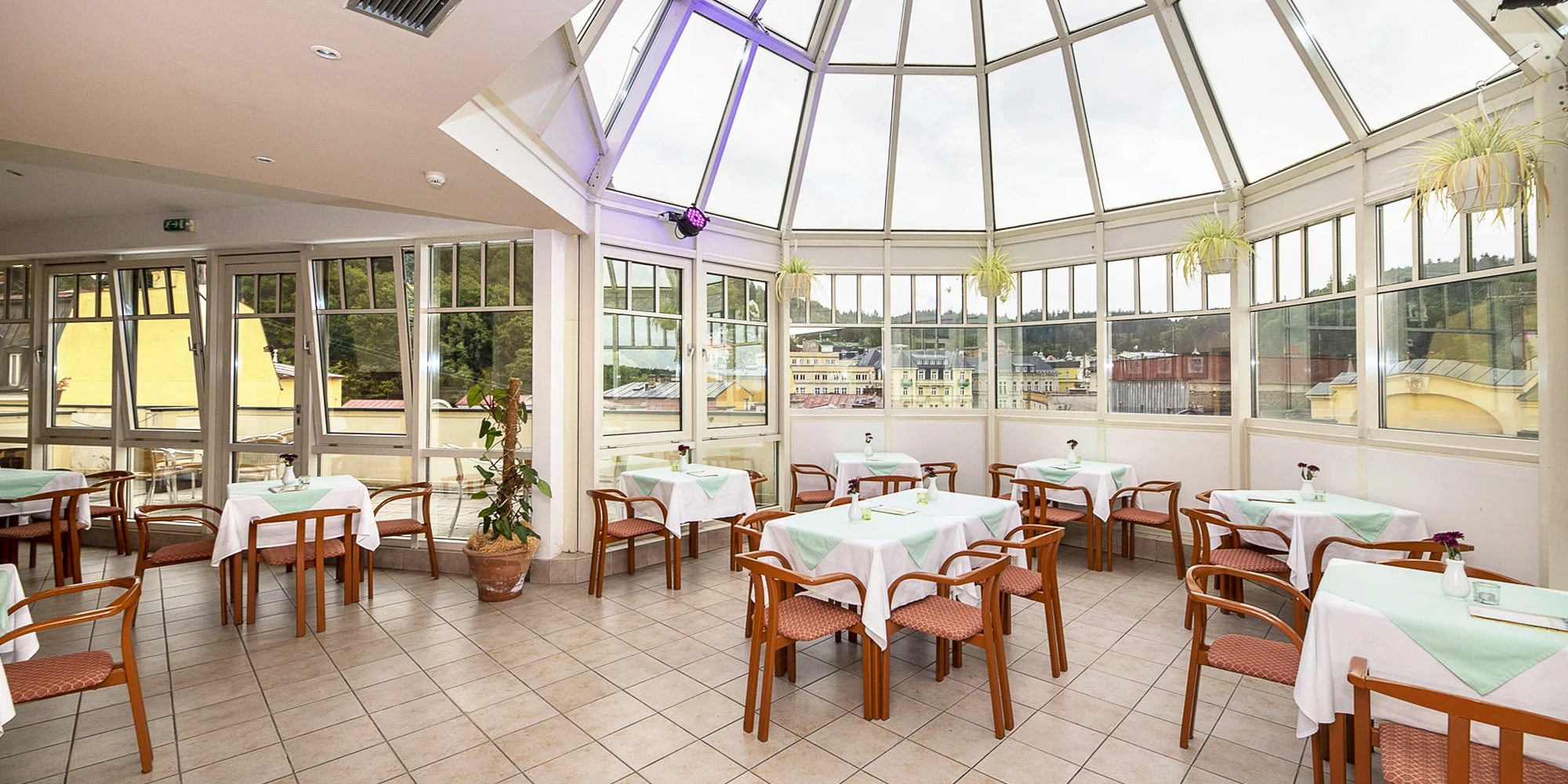 Mariánské Lázně: snídaně či polopenze i wellness balíček - Obrázek 5