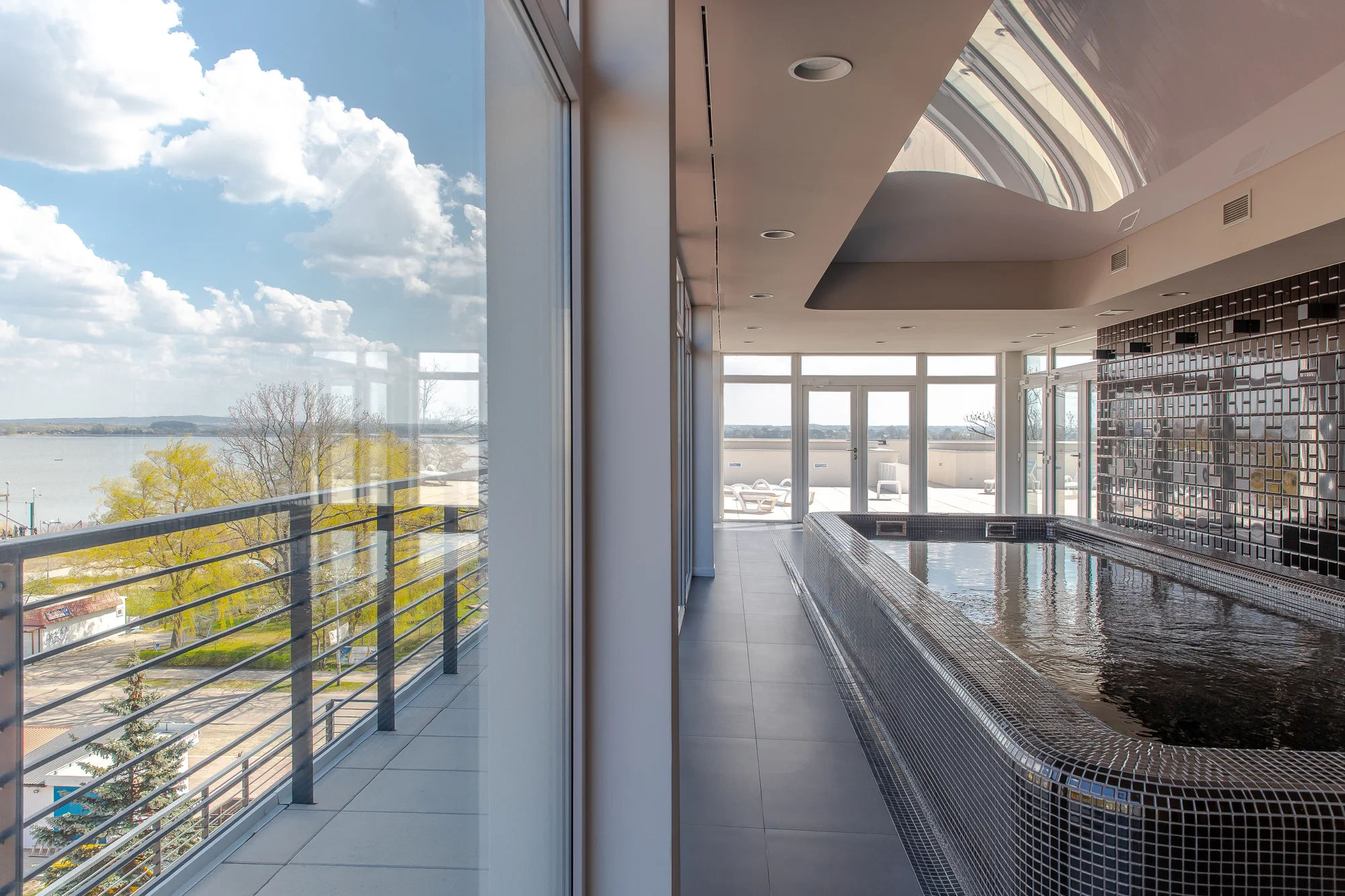 Luxusní hotel u Baltu a jezera Jamno s jídlem a wellness - Obrázek 6