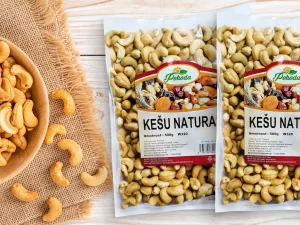 Balíčky přírodních kešu: 500, 1 000 nebo 1 500 g
