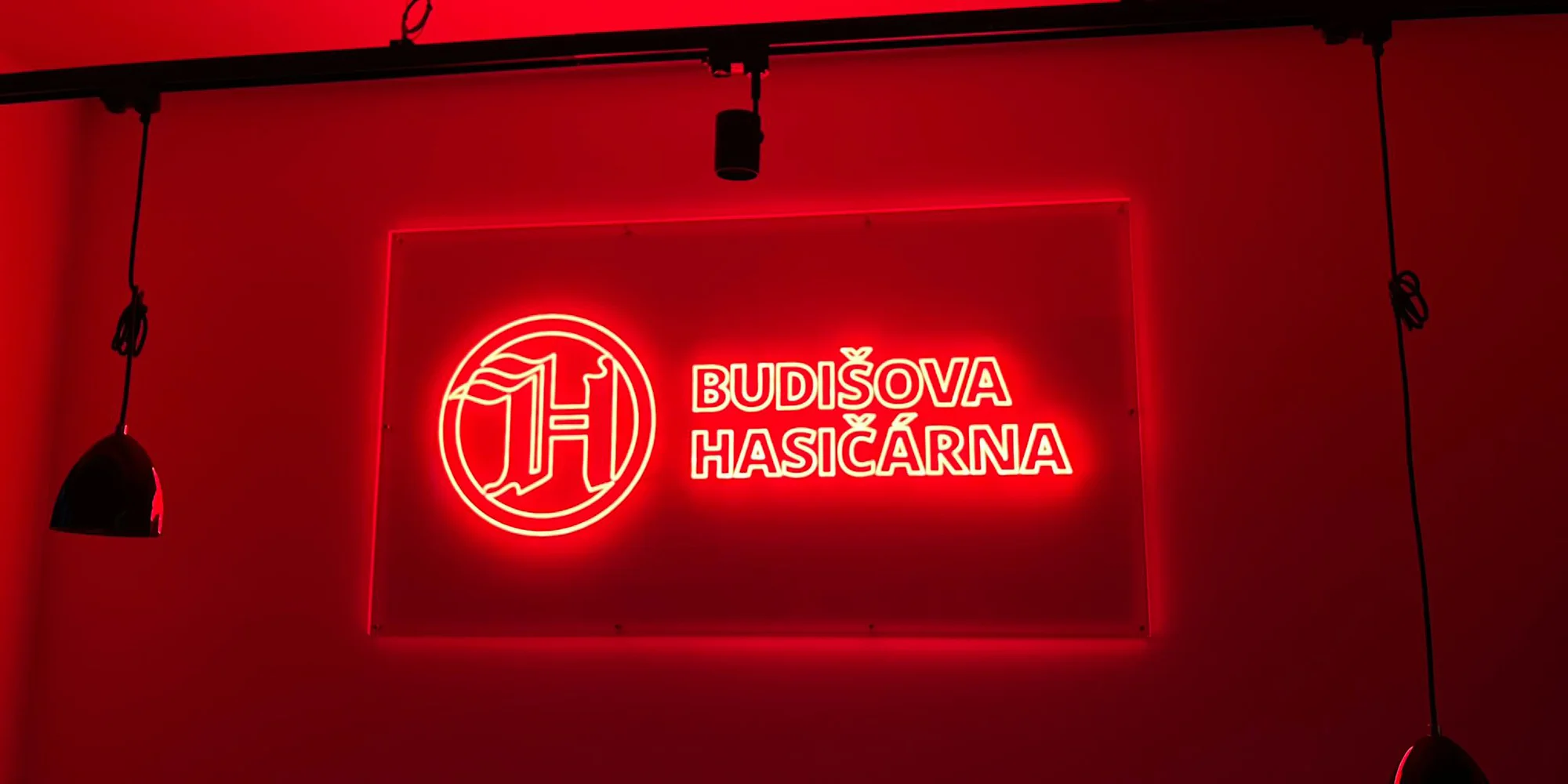 1-2 pomalu pečená kolena, přílohy i pivo Pilsner Urquel - Obrázek 4