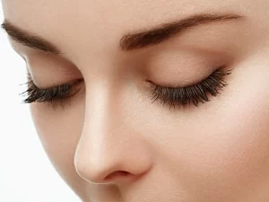 Permanentní vláskování nebo stínování obočí