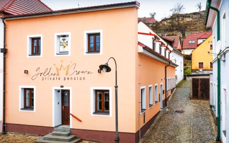Český Krumlov poblíž centra a krásného zámku v Penzionu Golden Crown *** se snídaní formou bufetu - Obrázek 4