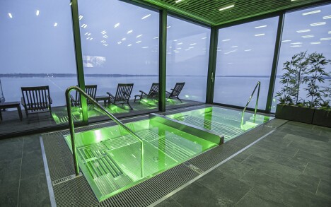 Slovensko u přehrady Zemplínská Šírava a aquaparku (400 m) v Hotelu Eurobus **** s polopenzí a wellness - Obrázek 2