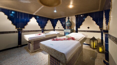 NP Černý les u růžové stezky a výletních cílů: Hotel Palmenwald Schwarzwaldhof se snídaní, bazénem a saunami - Obrázek 7