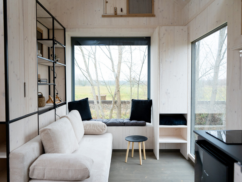 Glampingový pobyt na Slovácku: Posed u trati