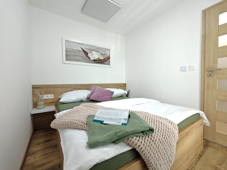 Beskydy ve stylovém apartmánu v Campingu Rožnov pod Radhoštěm se snídaněmi a sportovním vyžitím + bazén - Obrázek 3