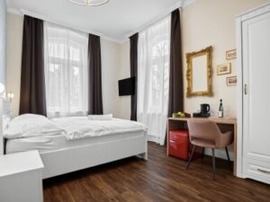 Severní Čechy nedaleko Teplic a německých hranic: Dovolená na zámku Chateau Franz se snídaněmi formou bufetu