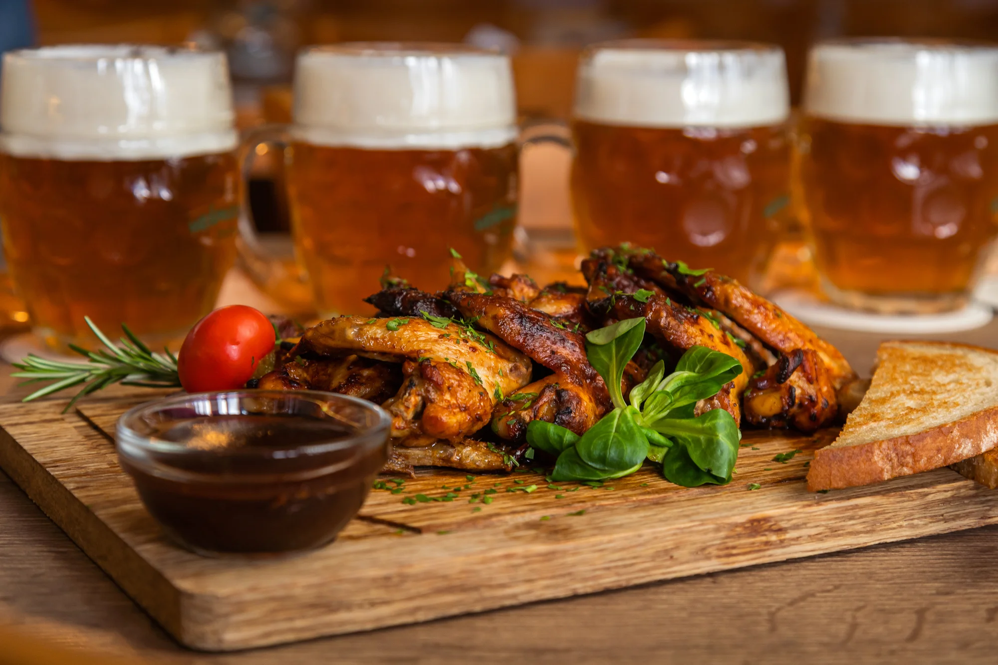 Metr piv z Heřmanického pivovaru i s kilem křídel - Obrázek 6