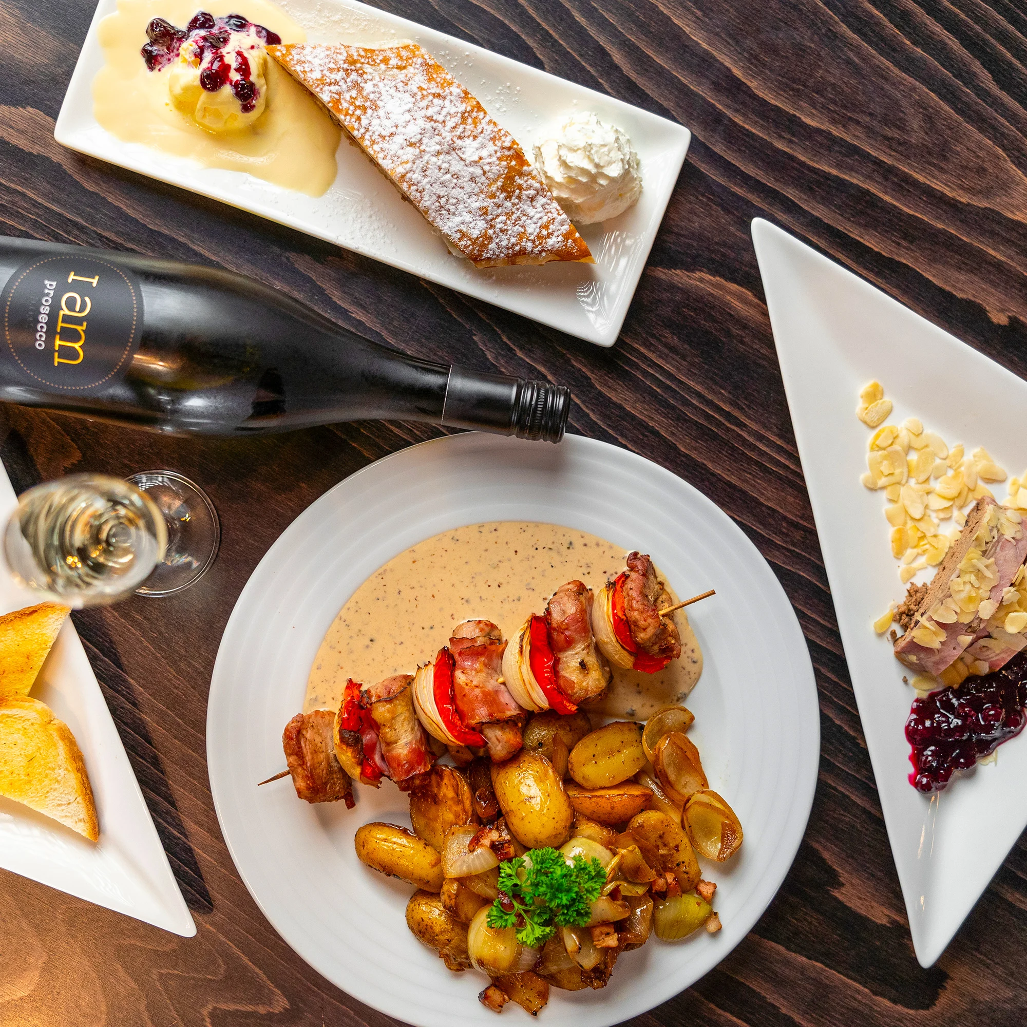 Tříchodové menu se špízem z panenky vč. prosecca - Obrázek 2