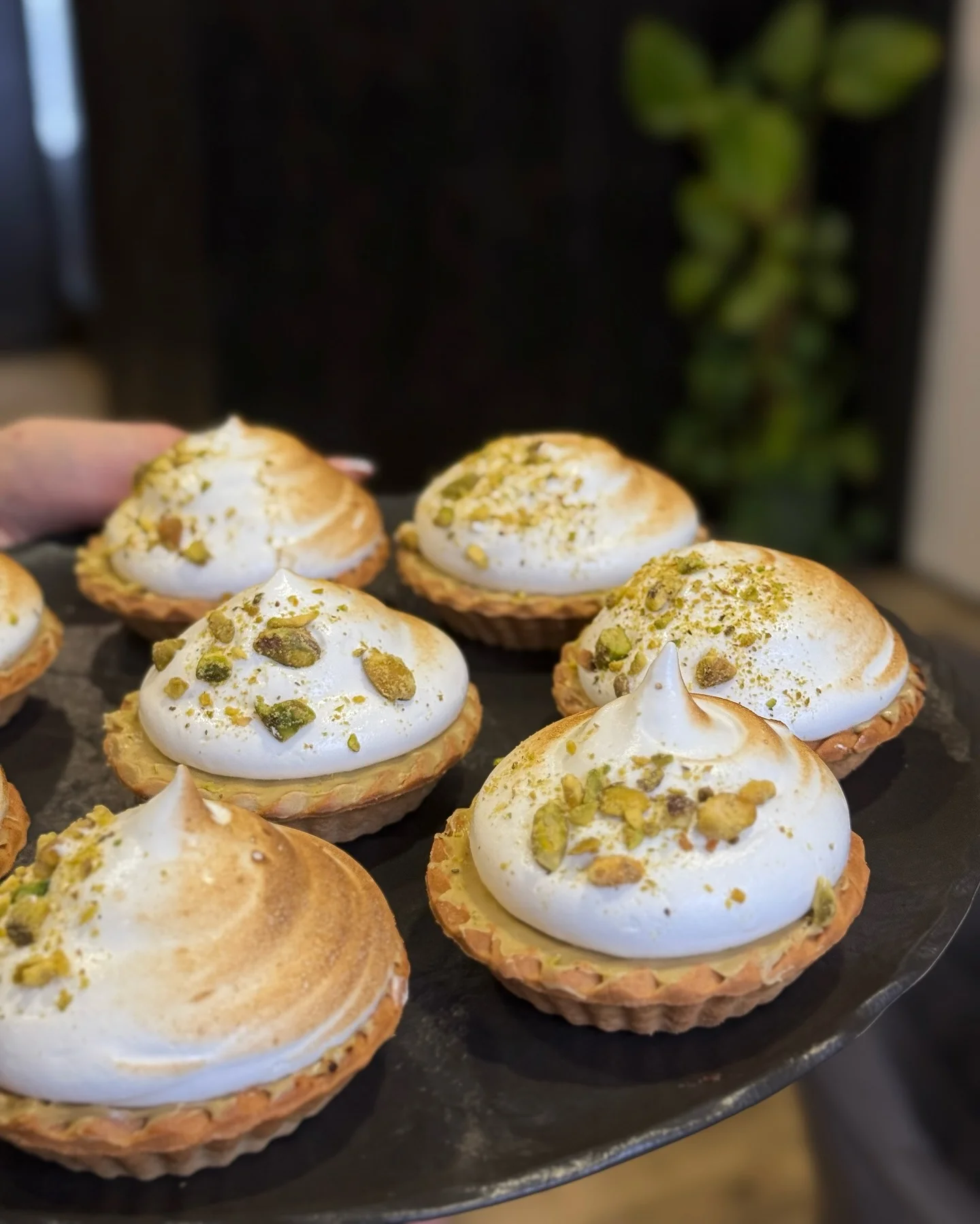 Káva a zákusek dle vlastního výběru: 1-2 osoby - Obrázek 7