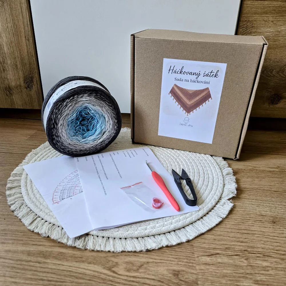 Set na výrobu háčkovaného šátku: příze, háček i návod - Obrázek 4