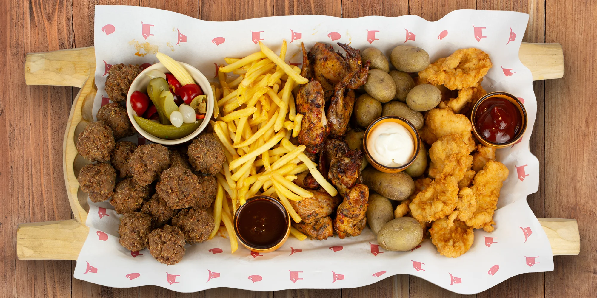 Masové koryto pro 2–6 osob i s hodinou bowlingu