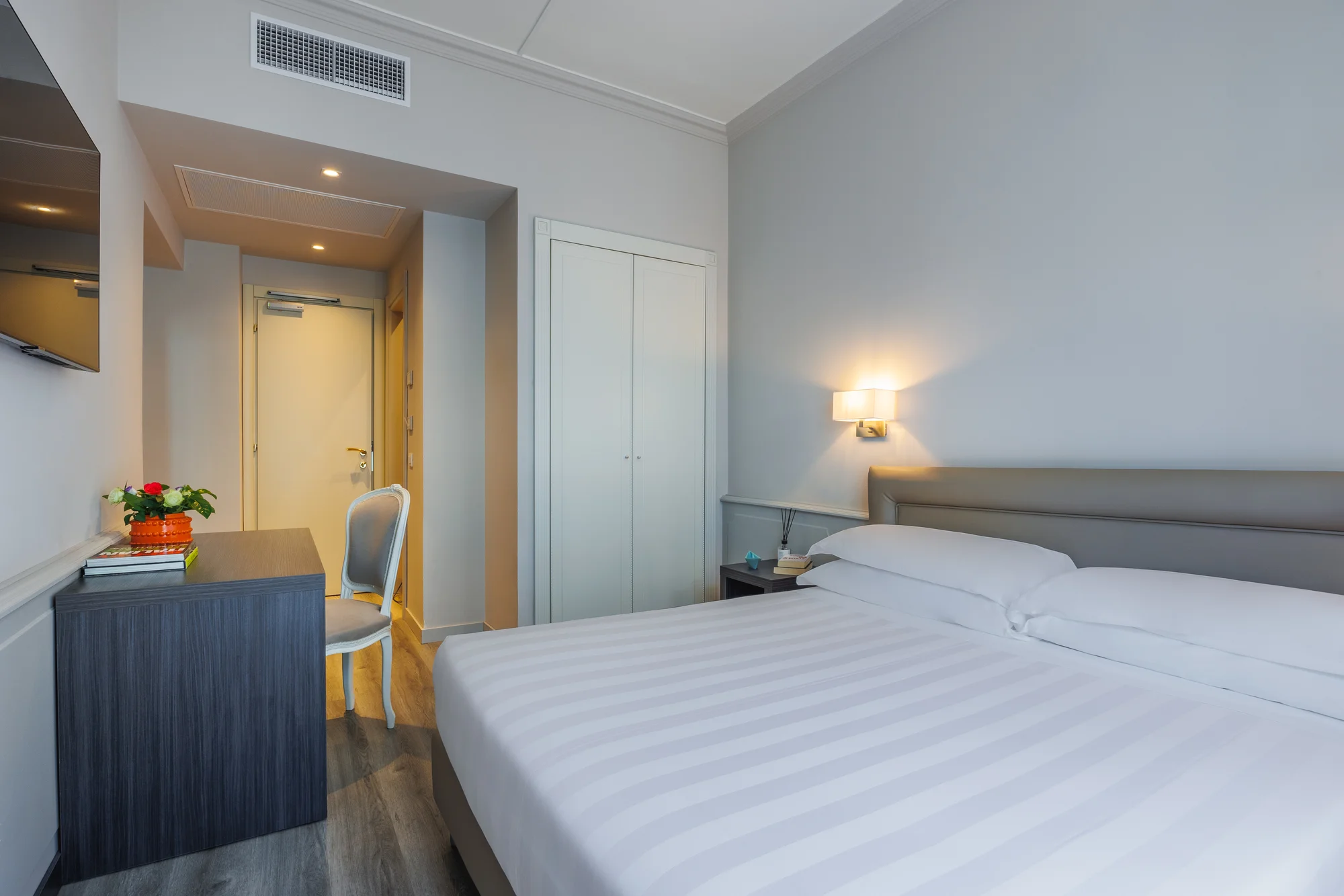 Rimini: 4* hotel se snídaní a bazénem, přímo u pláže - Obrázek 6