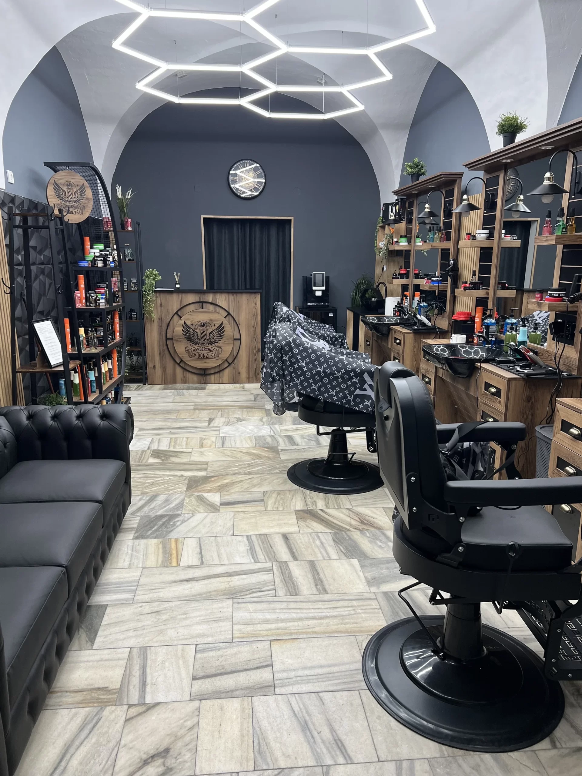 Pánský střih i s úpravou vousů nebo VIP balíček - Obrázek 11