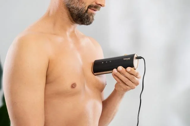 Dámské holicí strojky, epilátory i zastřihovač linie bikin - Obrázek 3