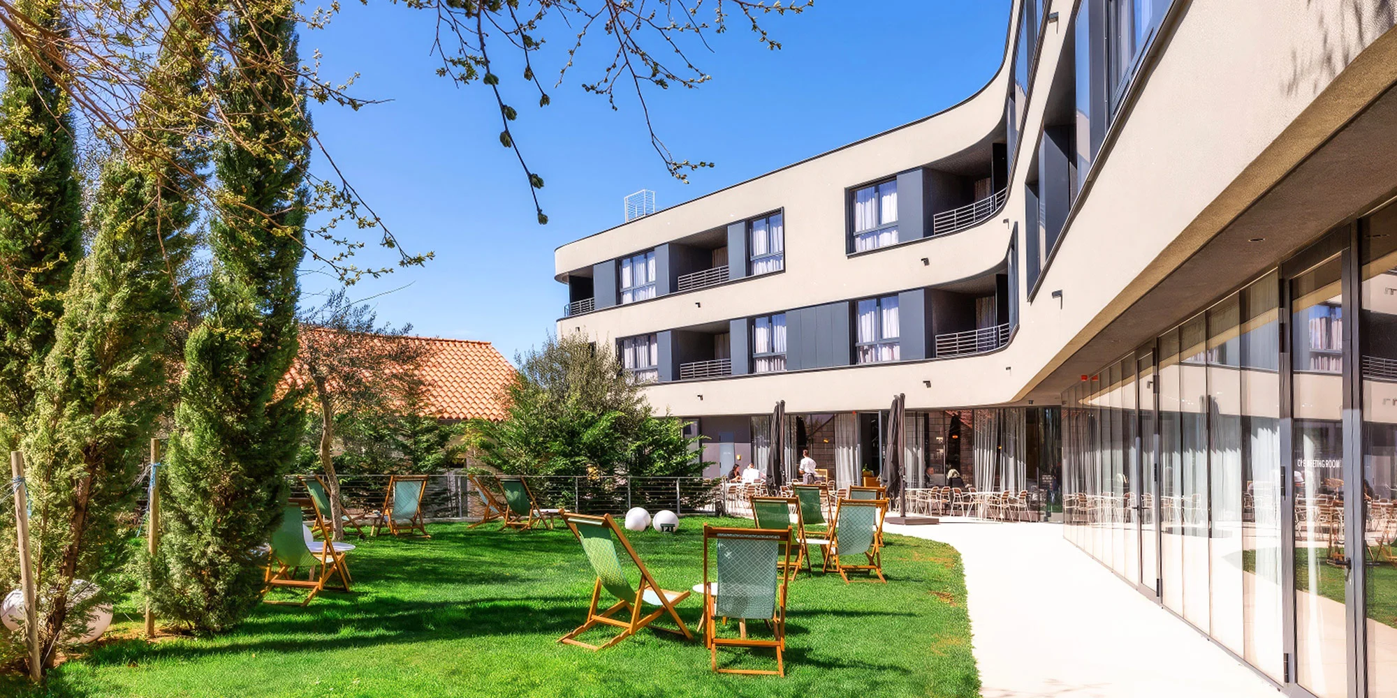 Dubrovník: hotel u moře, snídaně i střešní bazén