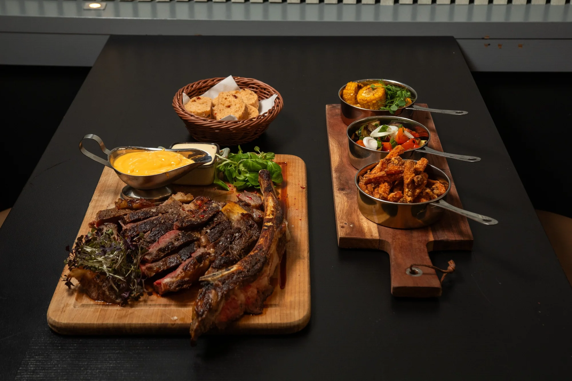 Hovězí Tomahawk a mnoho druhů příloh pro 4 osoby - Obrázek 6