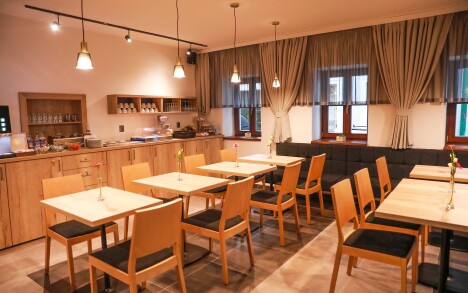 Český Krumlov poblíž centra a krásného zámku v Penzionu Golden Crown *** se snídaní formou bufetu - Obrázek 2