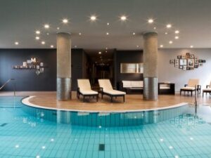 Lipsko blízko nádraží a památek ve stylovém Pentahotelu Leipzig **** se snídaněmi, krytým bazénem a saunou