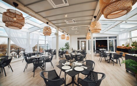 Polsko u moře a jezera: Mielno v Molo Park Aparthotelu se snídaní a wellness (bazén, sauna) + dětské animace - Obrázek 2