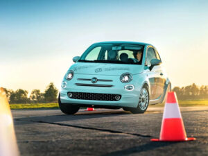Zážitková jízda Fiatem 500 Ellenator pro řidiče od 14 let