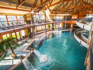 Bešeňová: Pobyt jen 1,2 km od termálních lázní v Penzionu Agrothermal se snídaněmi formou bufetu + parkování