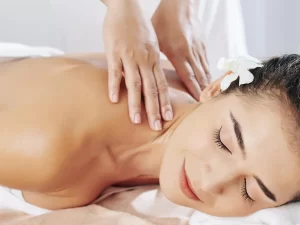 Relaxační thajské masáže: čtyř rukou nebo párová