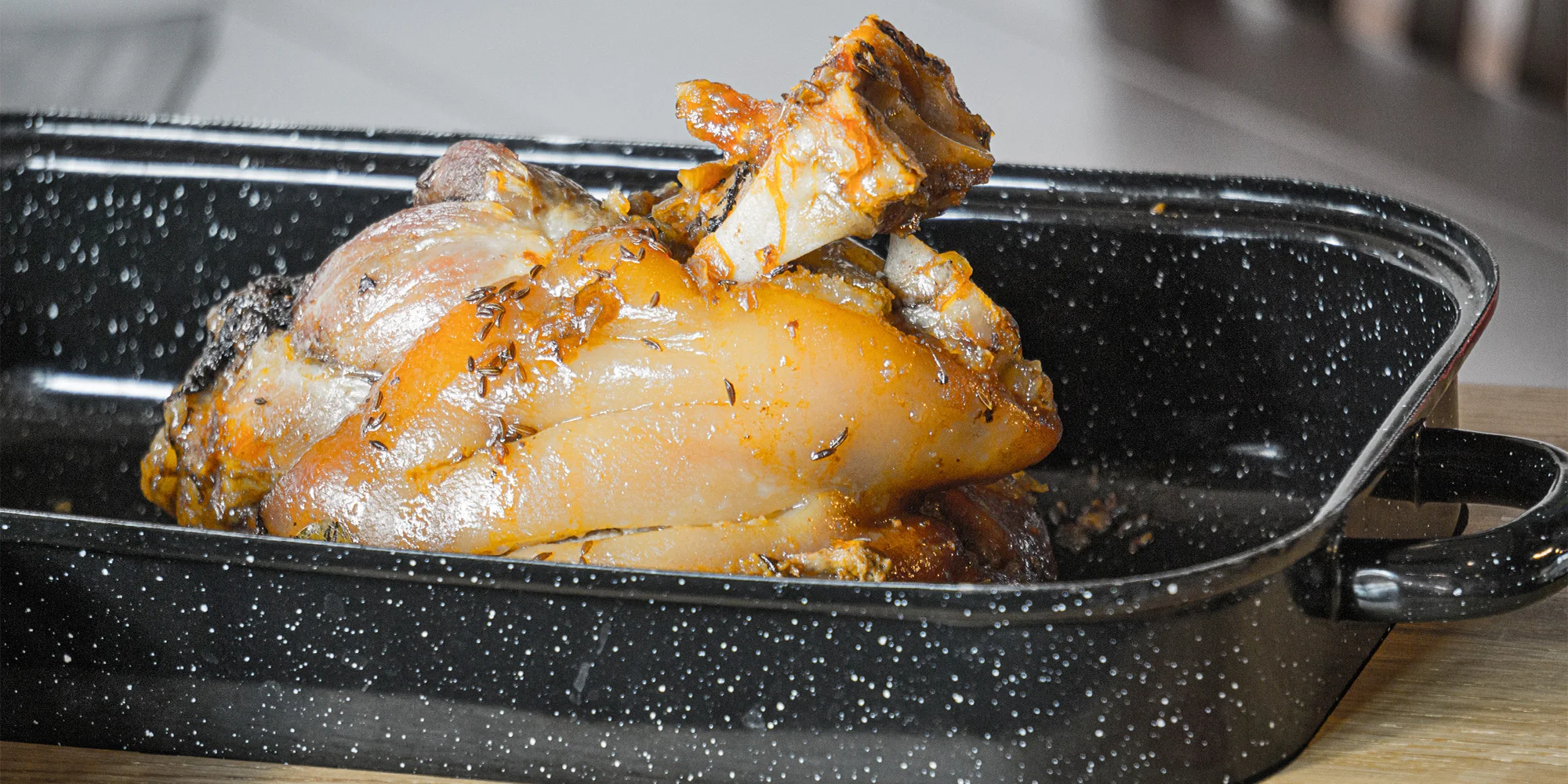 Pomalu pečená Chacharova kolena s přílohami i pivem - Obrázek 5