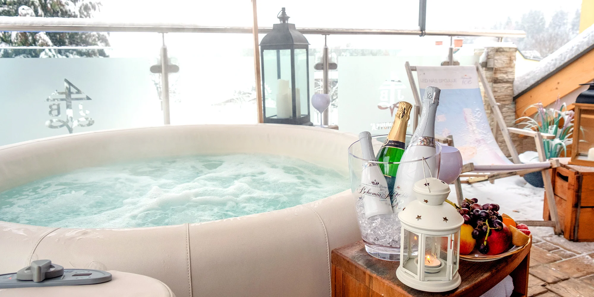 Privátní wellness na střeše hotelu pro 2 osoby