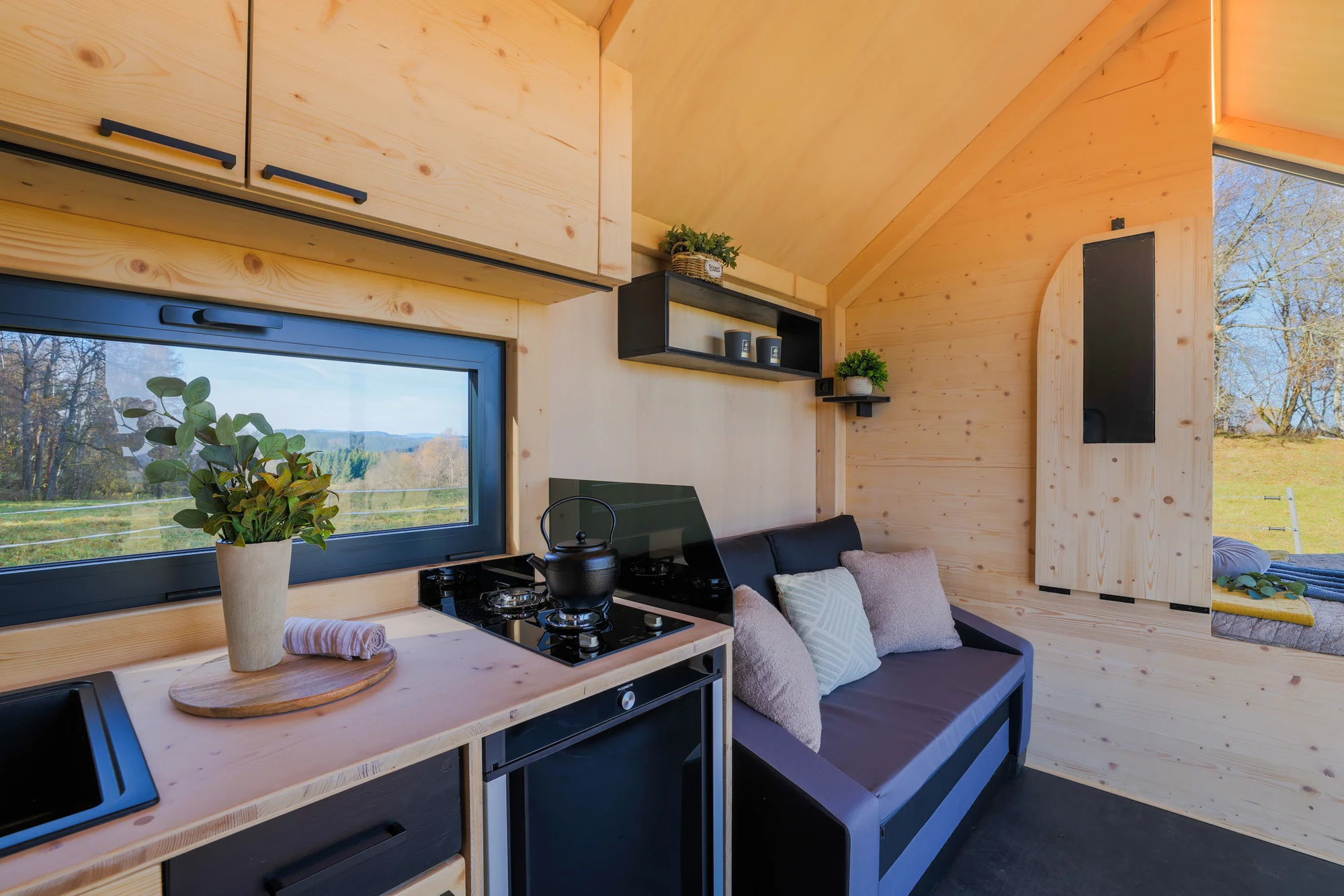 Glamping u Lipna: tiny house se saunou a grilem - Obrázek 7