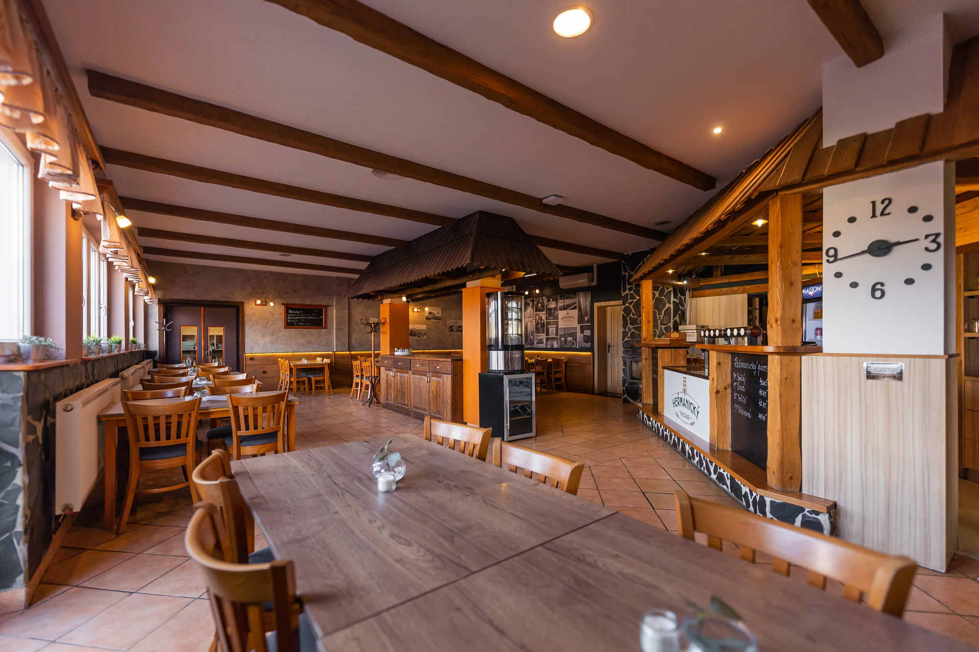 Pečená žebra i s domácími hranolky pro 1 či 2 os. - Obrázek 8